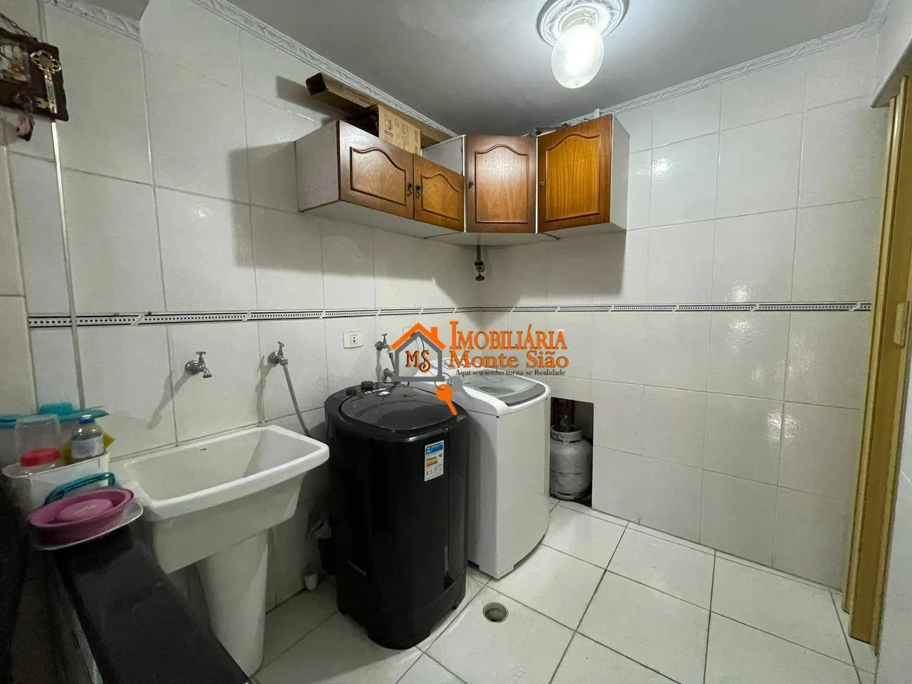 Imagem Sobrado com 3 dormitórios à venda, 200 m² por R$ 689.000,00 - Jardim Vila Galvão - Guarulhos/SP