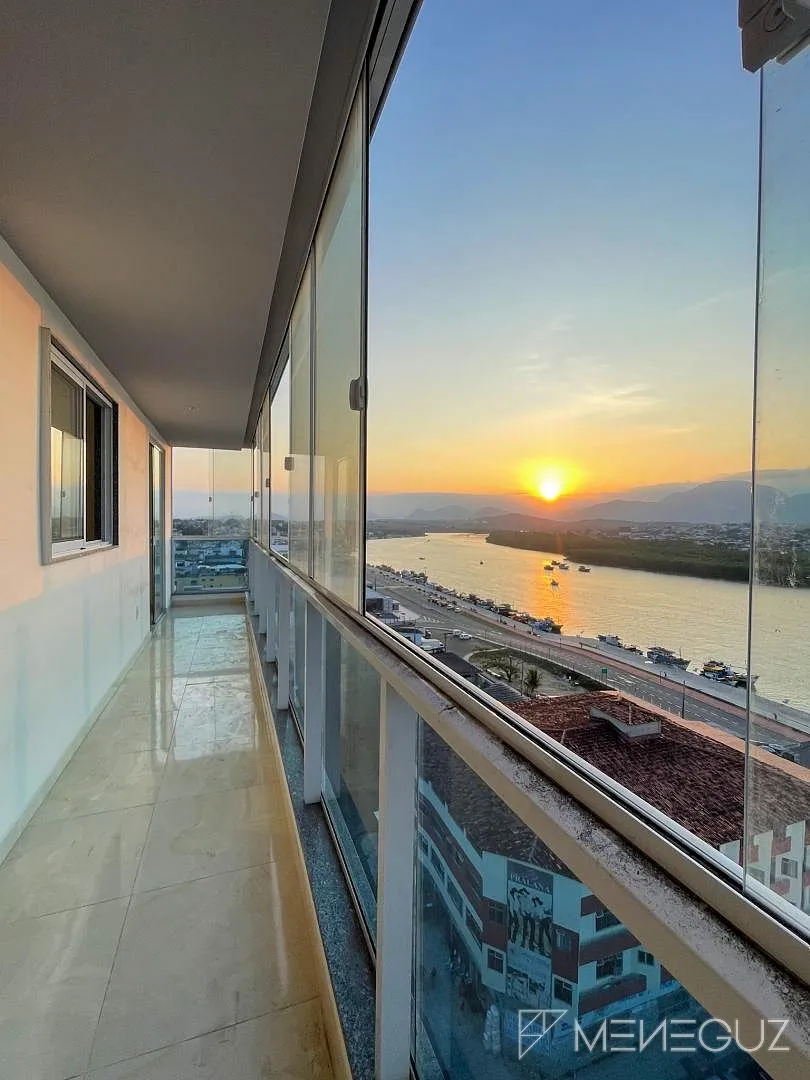 Imagem Apartamento 2 quartos, a venda, no centro de Guarapari, com vista para o canal