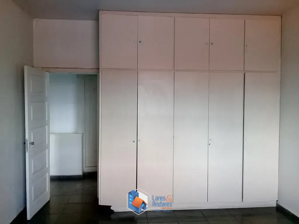 Imagem Sobrado para venda em Vila Mazzei com 7 quartos, 324m²