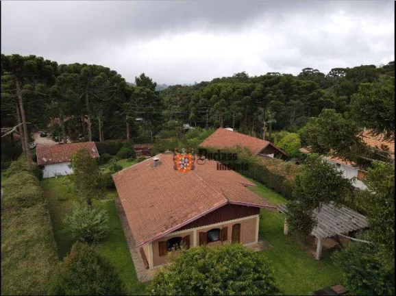 Imagem Chácara com 3 dormitórios à venda, 1500 m² por R$ 930.000,00 - Alto da Boa Vista - Campos do Jordão/SP
