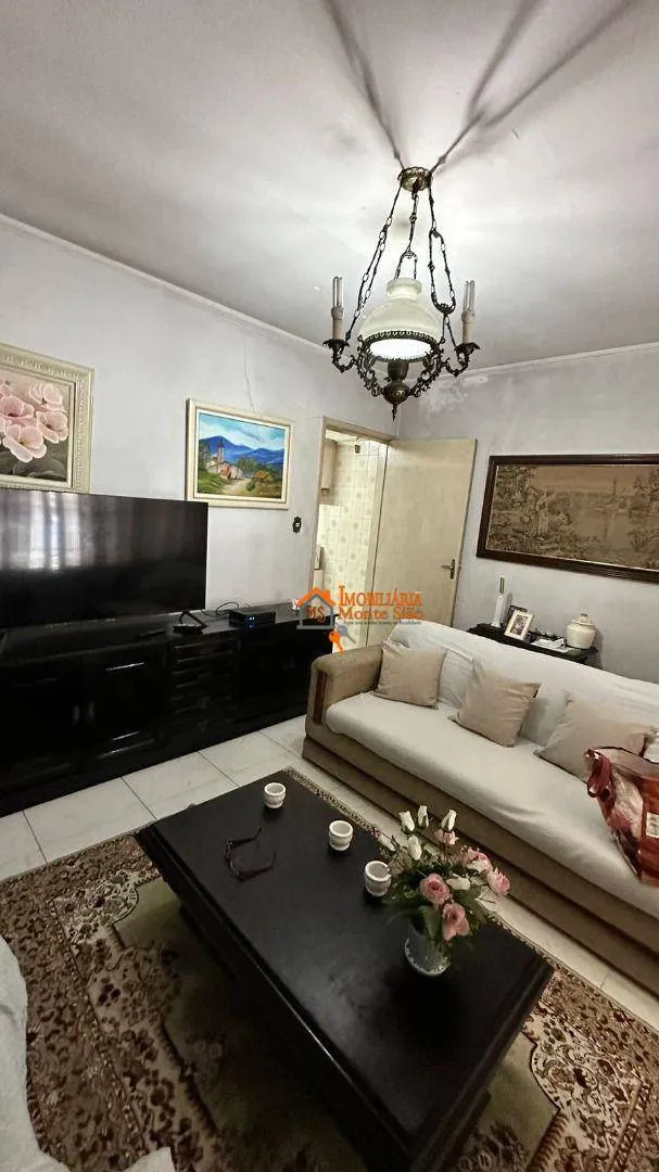 Imagem Casa à Venda com 3 Quartos, Suíte com Closet e Área Gourmet Completa