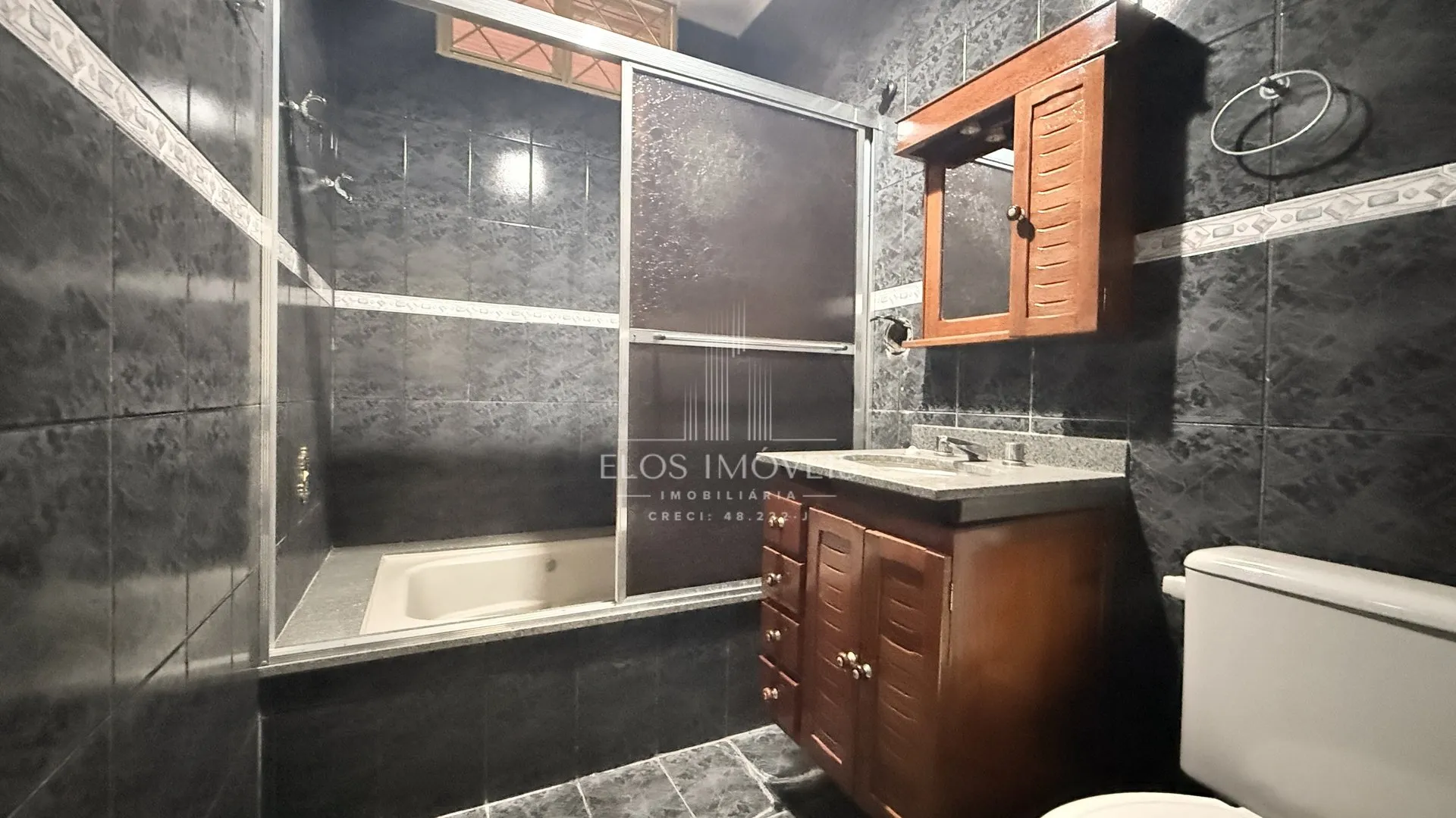 Imagem Sobrado de 3 quartos, 214m² no bairro Jardim Novo Horizonte, em Limeira