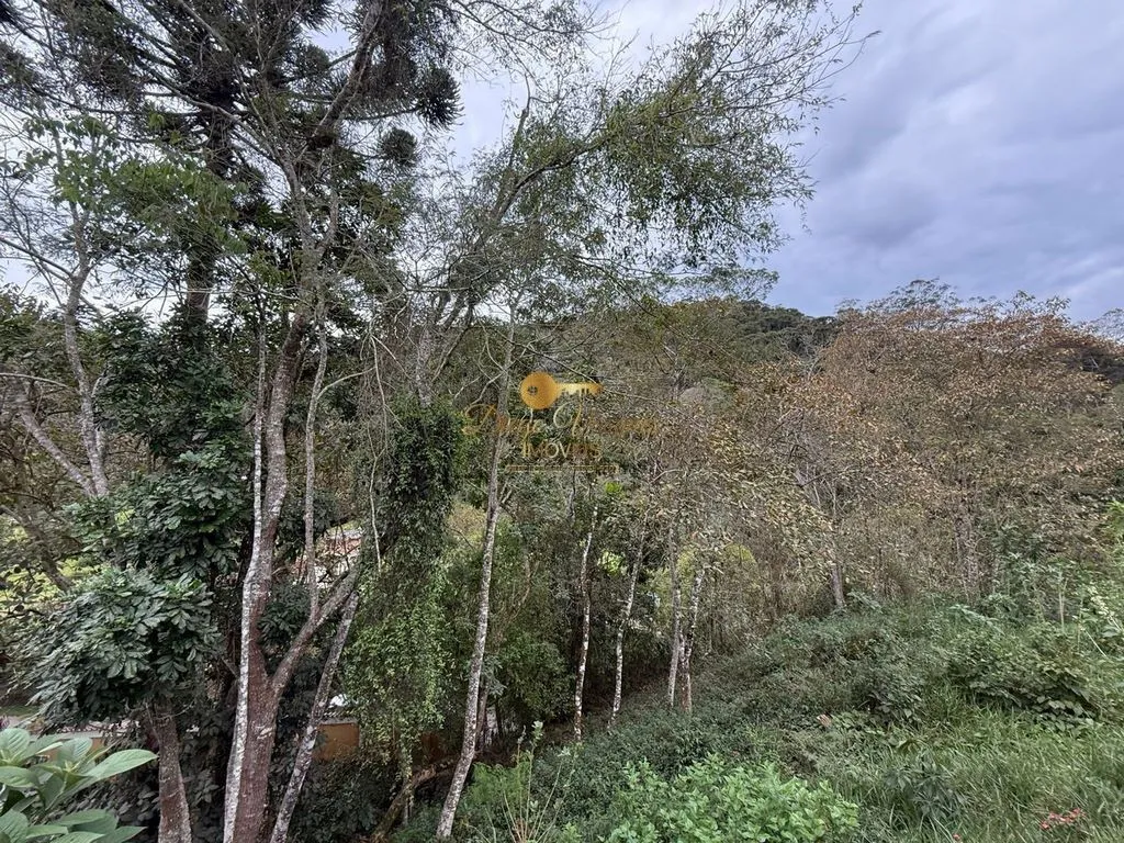 Imagem Casa em Condomínio para Venda em Teresópolis / RJ no bairro Albuquerque