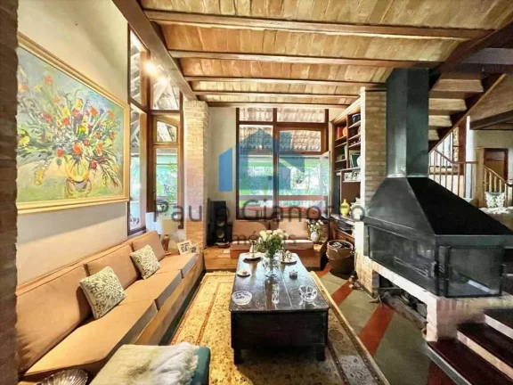 Imagem Casa á venda no Condomínio Fazendinha Granja Viana