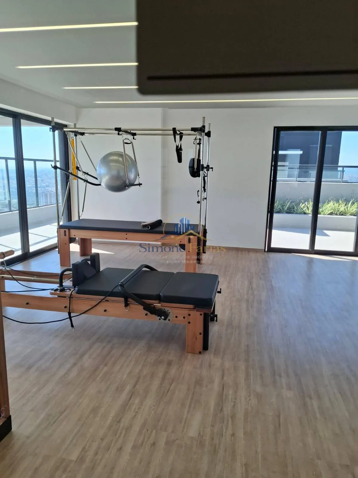 Imagem Apartamento à venda ou locação com 3 suítes e 3 vagas no Parque Campolim