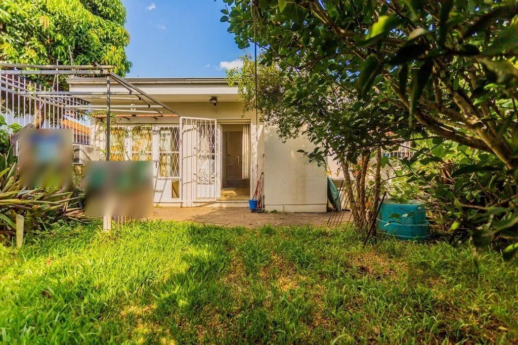 Imagem Casa de 2 dormitórios no bairro Passo das Pedras