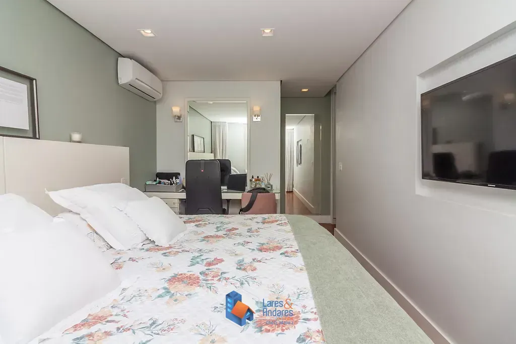 Imagem Apartamento à venda 3 Quartos 1 Suite 2 Vagas 130M² Moema São Paulo - SP