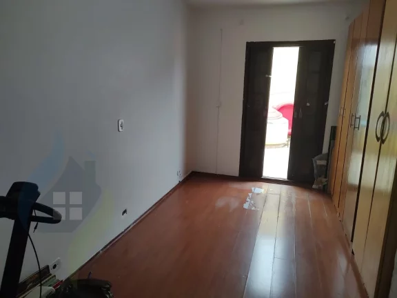 Imagem Casa de 3 dormitórios sendo 1 suíte, 2 banheiros, com 200m² no Jardim Aurora, São Bernardo do Campo