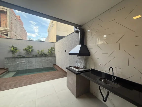 Imagem Casa a Venda com 3 Suítes e Piscina - Muito Conforto!