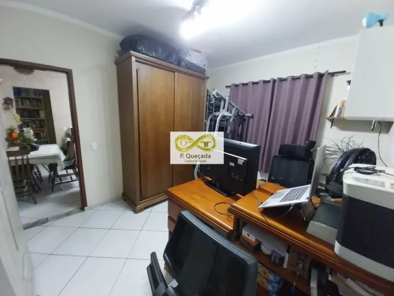 Imagem Casa disponível para venda, com 03 quartos e 02 banheiros!