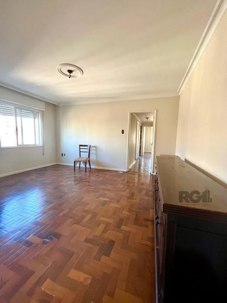 Imagem APARTAMENTO 3 DORMITÓRIOS, 2 VAGAS DE GARAGEM, NO BAIRRO PETRÓPOLIS, POA/RS