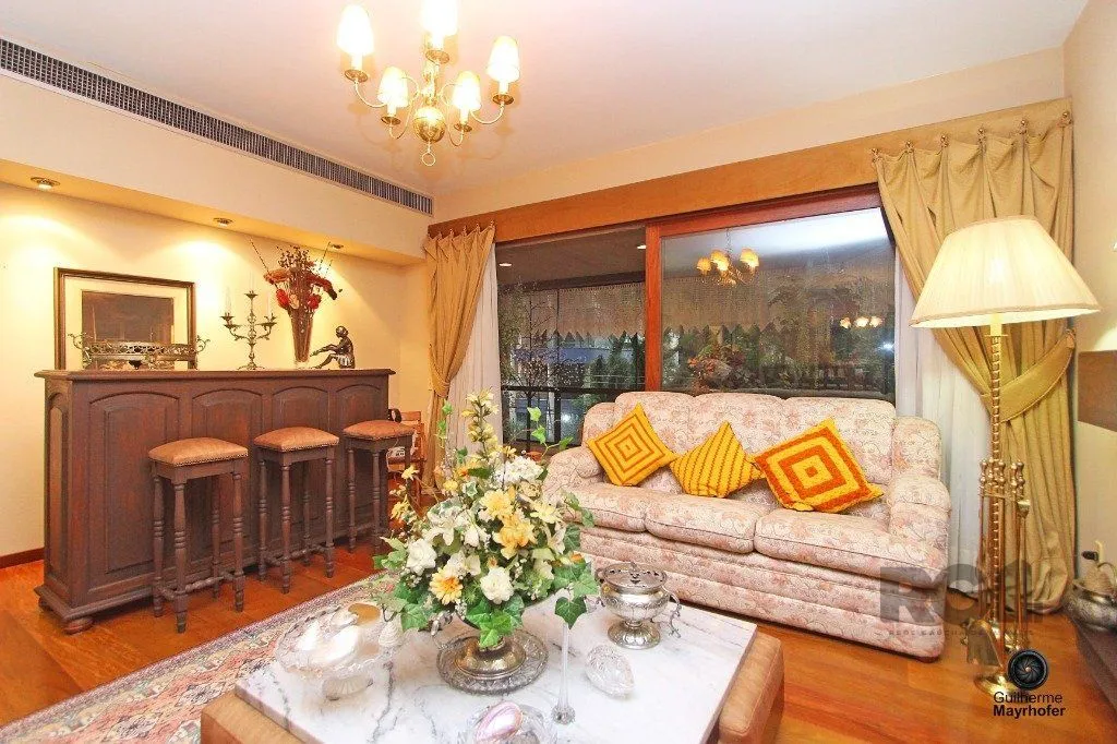 Imagem Excelente apartamento de 315m² com 3 dormitórios e 2 vagas.