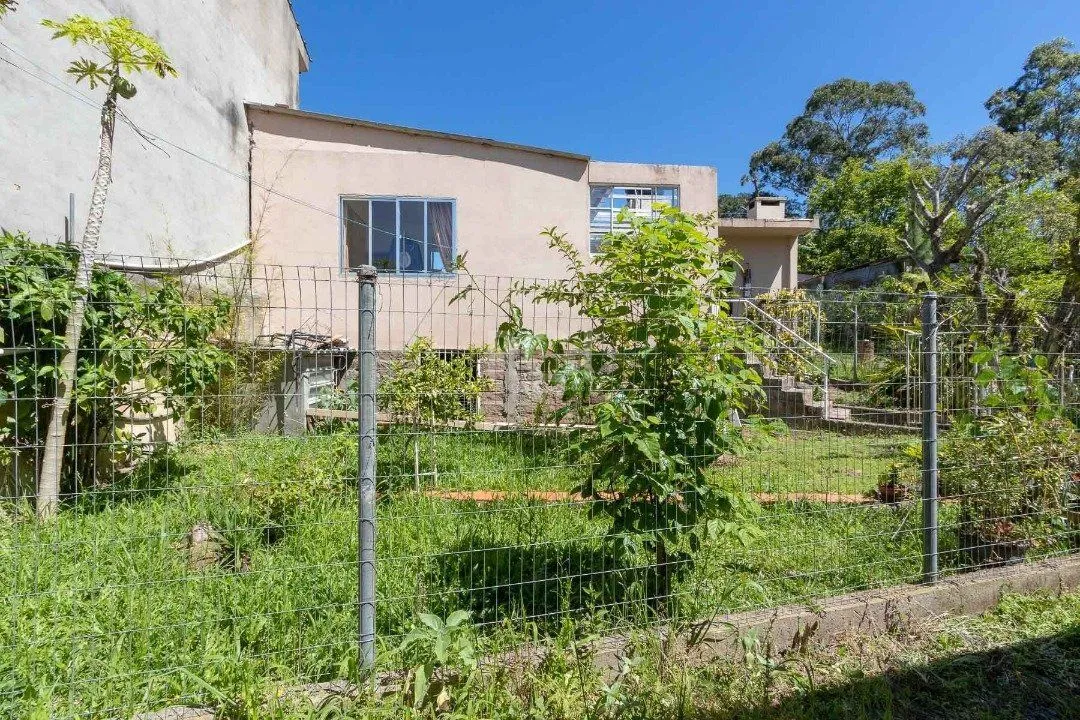 Imagem Casa para Venda - 370m², 4 dormitórios, sendo 1 suites, 6 vagas - Lomba do Pinheiro
