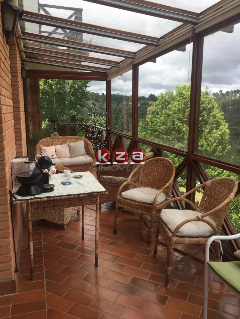 Imagem Casa de luxo em condomínio: 5 quartos, 5 suítes, 4 salas e mais - Venda em Descansópolis, Campos do Jordão-SP