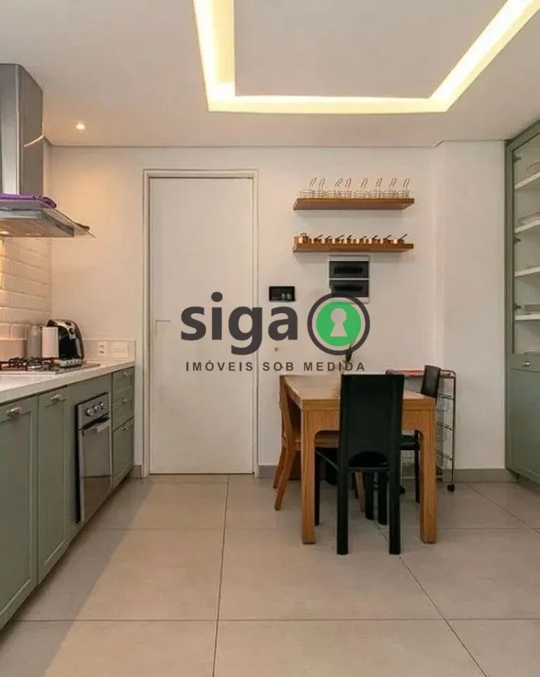 Imagem Casa em Rua fechada a venda na Cidade Jardim com 4 quartos