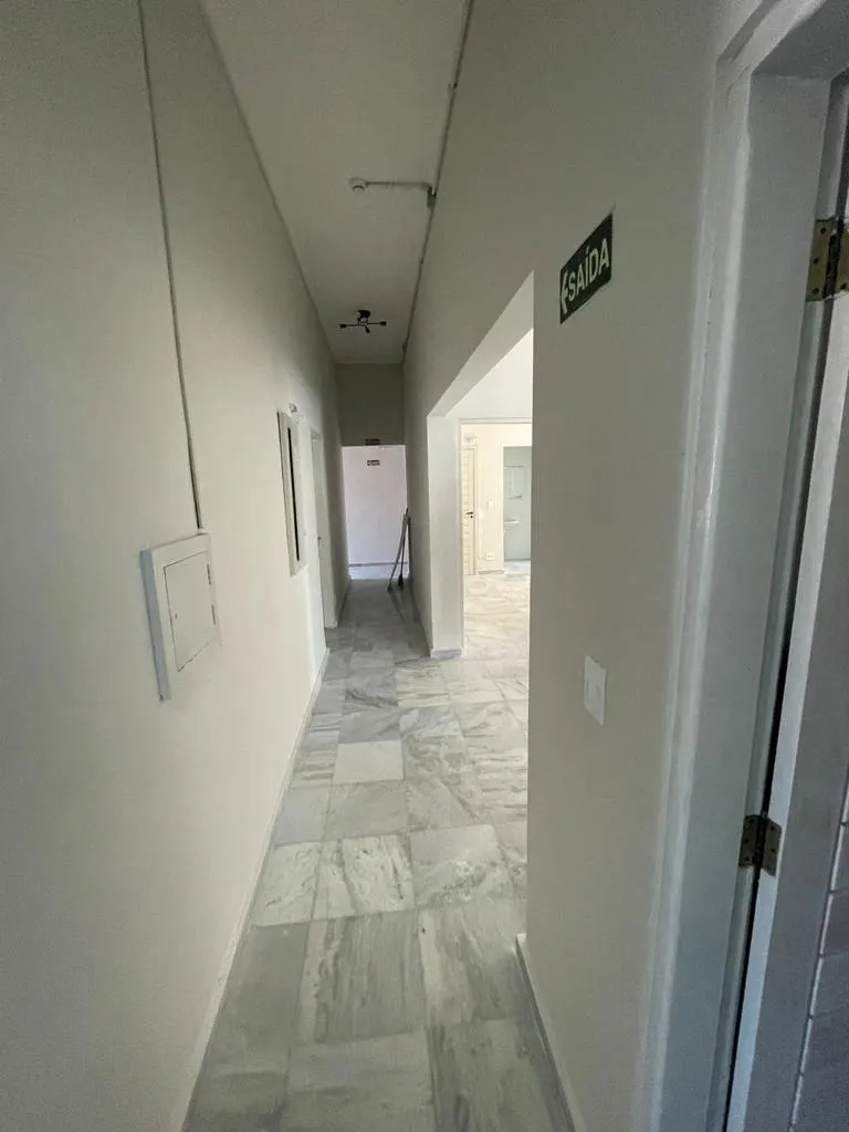 Imagem Incrível Prédio Empresarial para clínicas médicas ou laboratório com 1.450m2
