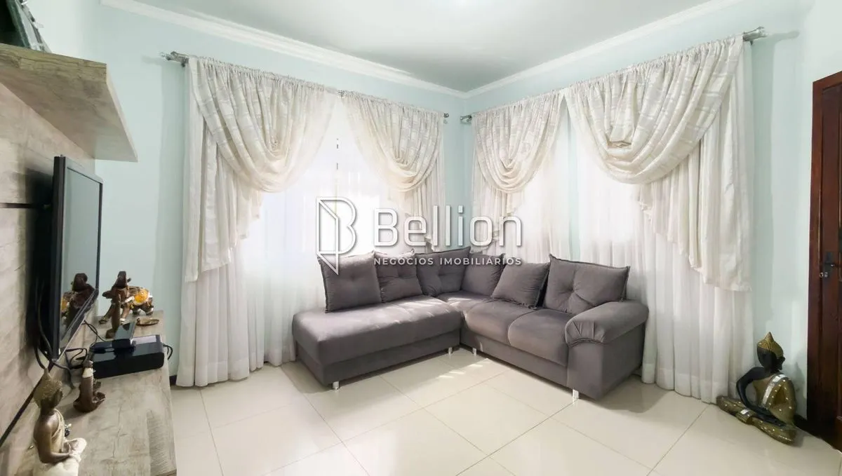 Imagem Casa de 1 suíte + 3 quartos e com área de festas no bairro das Nações em Indaial!