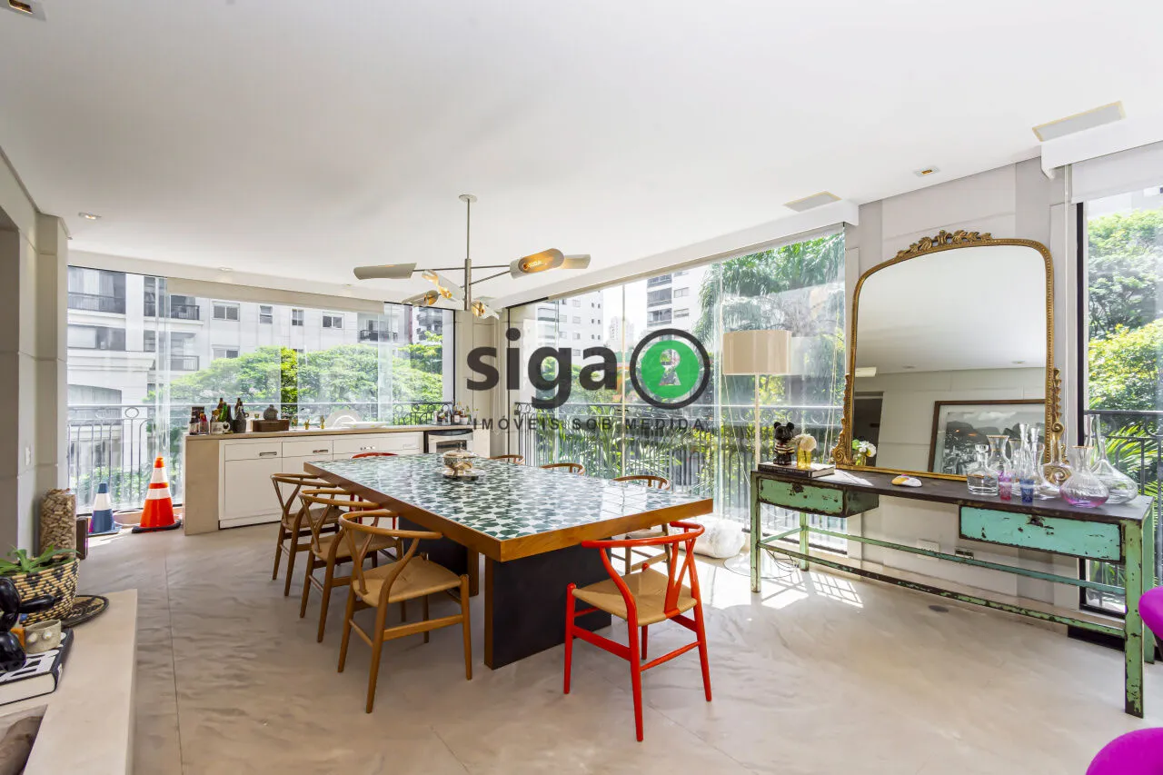 Imagem Apartamento a venda em MOEMA com 4 quartos