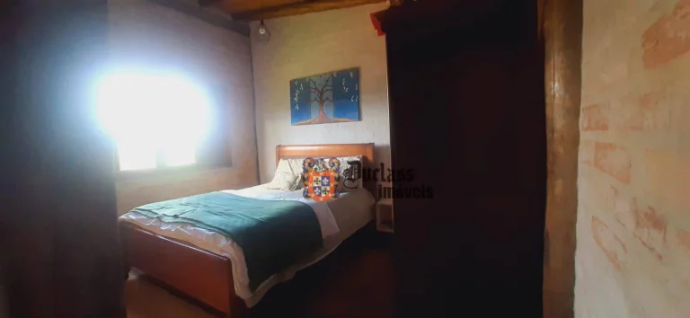 Imagem Chácara com 4 dormitórios à venda, 1500 m² por R$ 650.000,00 - Bom Jardim - Camanducaia/MG