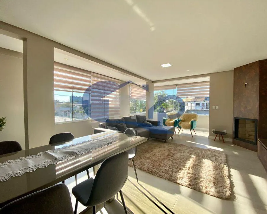 Imagem Apartamento 3 Dormitorios com Suite e Lareira a Venda no Stan - Torres/RS
