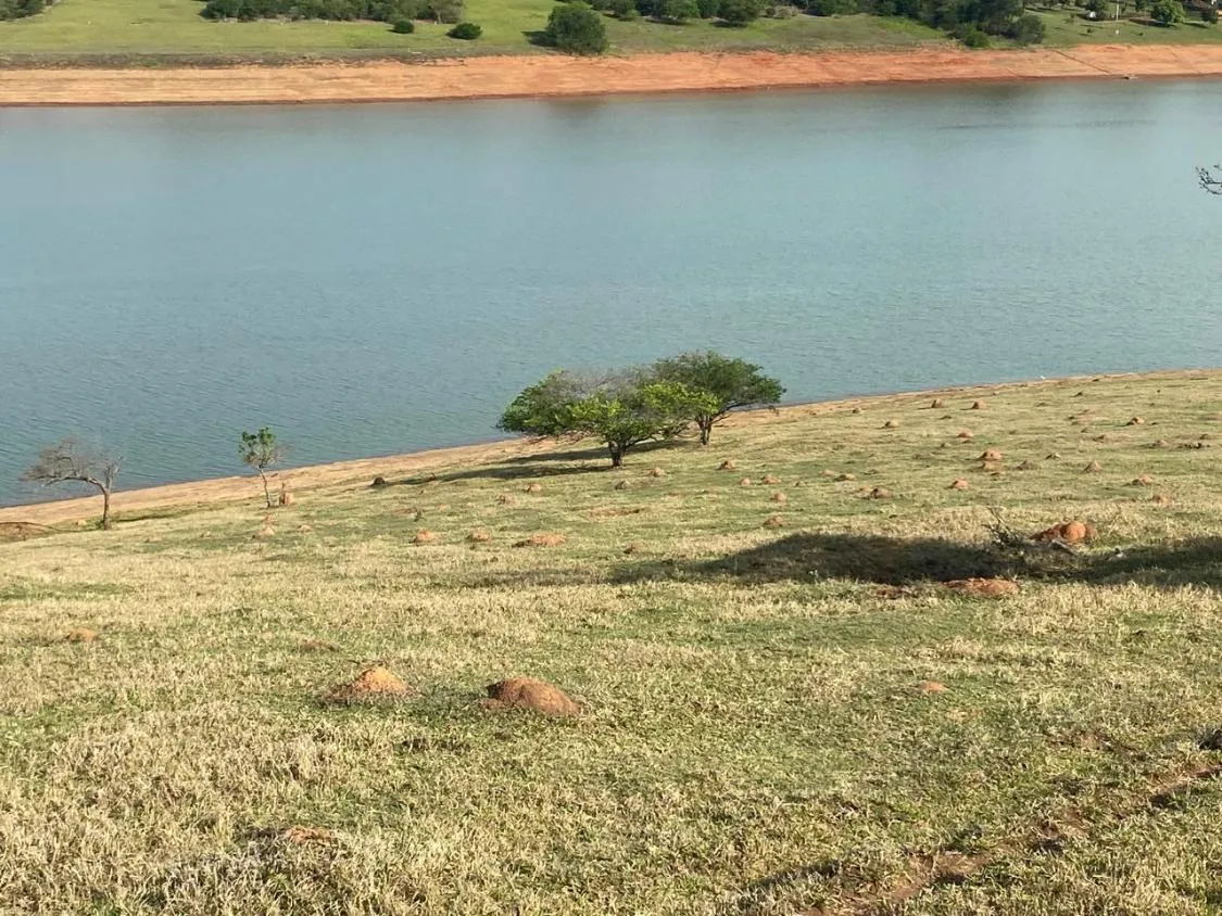 Imagem Terreno Pé na Água ? Exclusividade, Natureza e Conforto!