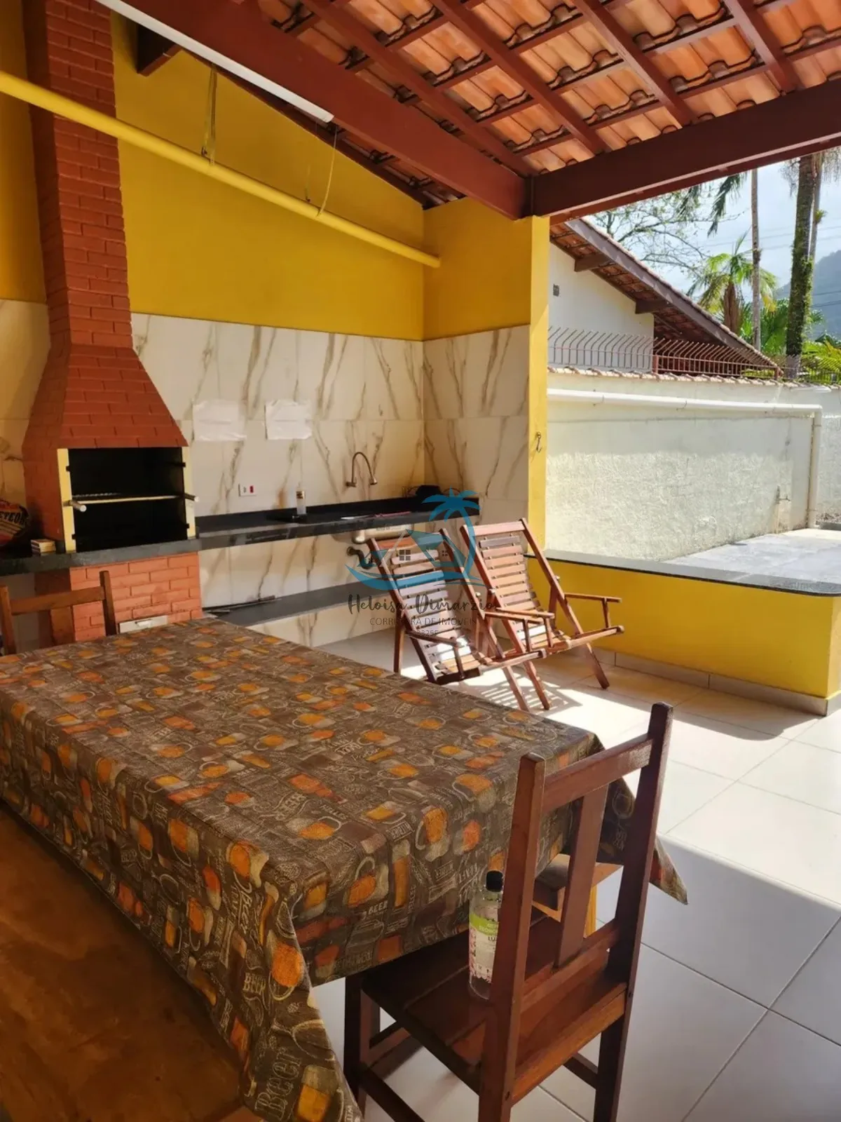 Imagem Casa térrea à venda em excelente rua, a apenas 100m da Praia do Lázaro, em Ubatuba