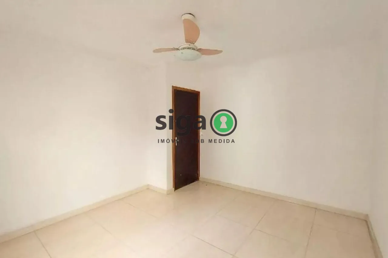 Imagem Casa a venda 3 dormitórios, 1 suíte, 4 vagas - Jardim Londrina -SP