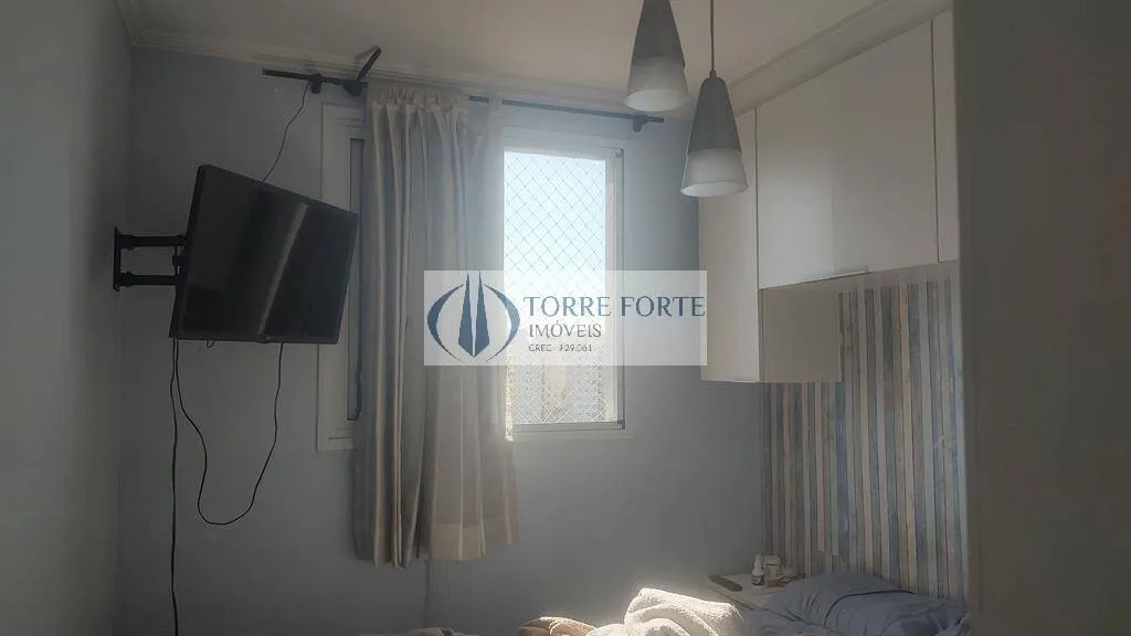 Imagem Apartamento com 2 dormitorios 1 vaga , varanda na Vila Antonieta .
