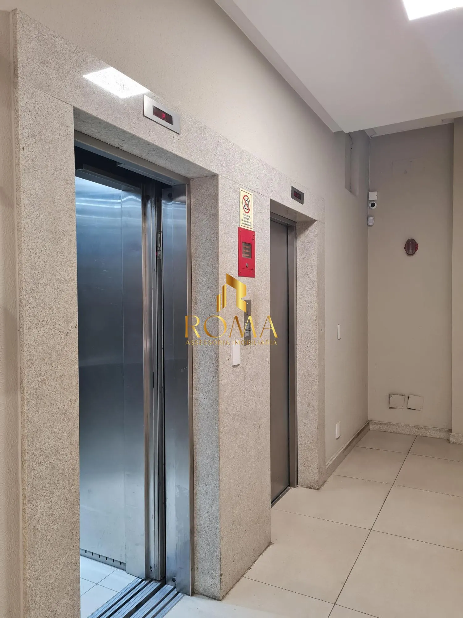 Imagem Sala Comercial - Centro Comercial Pinheiro Machado - em frente ao Caridade