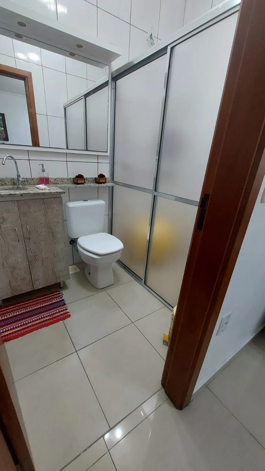 Imagem CASA NO LAGOS DE NOVA IPANEMA - 02 QUARTOS E ATELIER NO PISO SUPERIOR