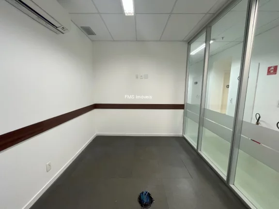 Imagem Conjunto Comercial de Alto Padrão na Vila Olímpia, São Paulo-SP: 46 Vagas de Garagem, 1.507m² de Área!
