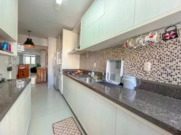 Imagem Apartamento mobiliado frente mar com 3 dormitórios sendo 3 suítes em Balneário Camboriú/SC