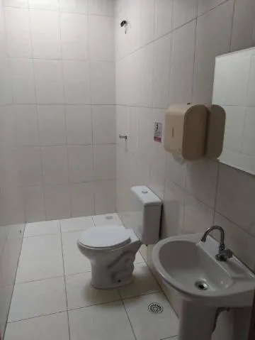 Imagem LOCAÇÃO DE SALAS COMERCIAIS NA VILA AUGUSTA, EM GUARULHOS/SP, 45m² com sala, copa, interfone, toalete e localização estratégica. CONSULTE-NOS.