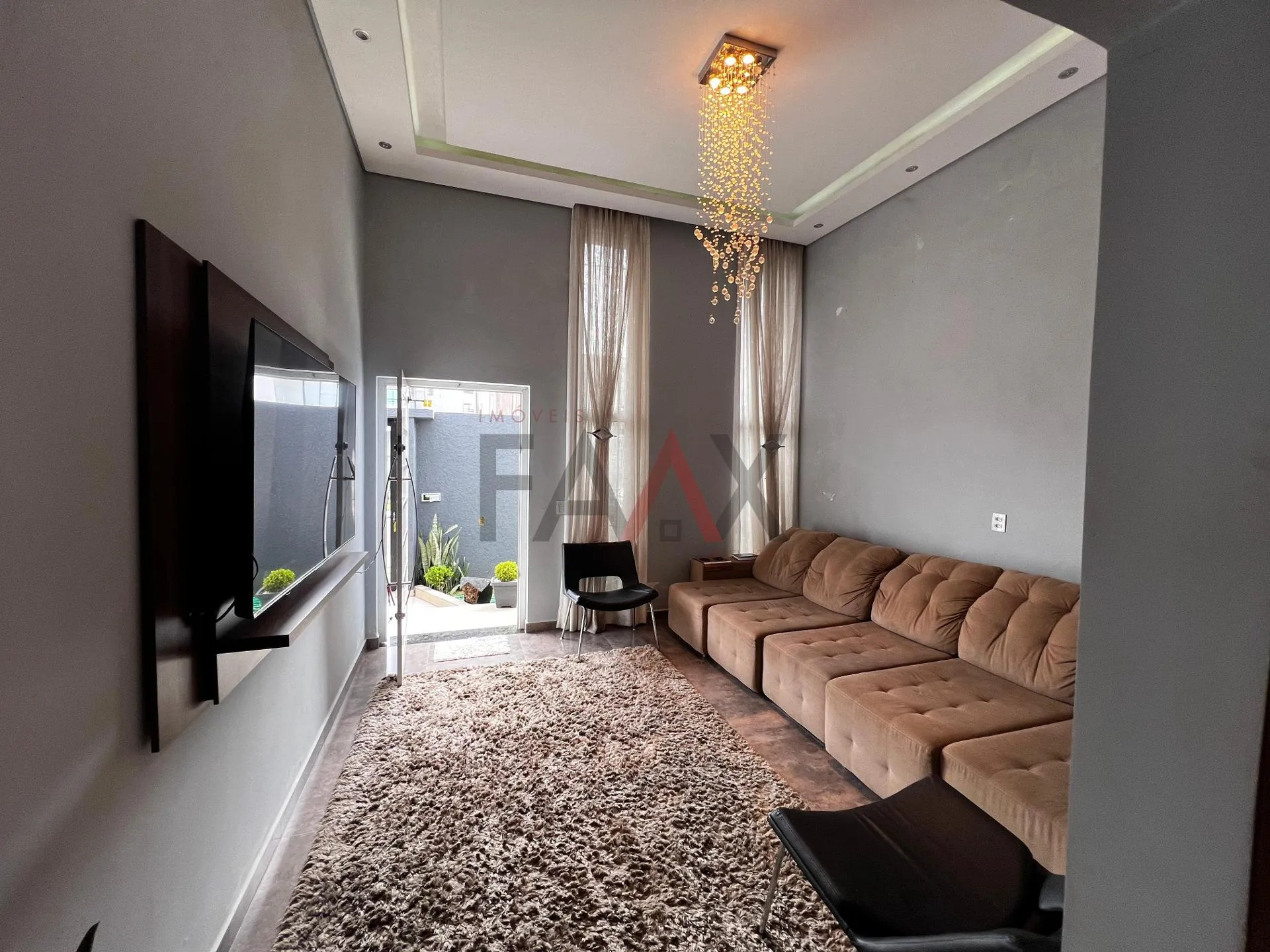Imagem Excelente Casa de Alto Padrão no Bairro Vila Romana, com 4 Quartos sendo 1 suíte