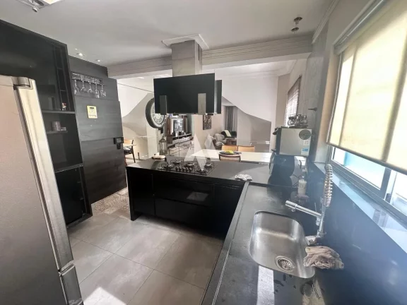 Imagem Casa sobreposta no bairro da Aparecida, Santos/SP, Grande oportunidade.