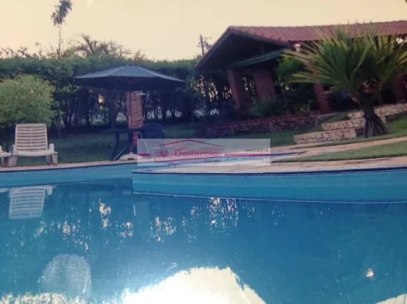 Imagem Chácara dentro de condomínio em Residencial Fechado