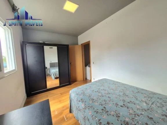 Imagem Casa ISOLADA, em condomínio fechado. 3 dormitórios, sendo 1 suíte. 2 vagas
