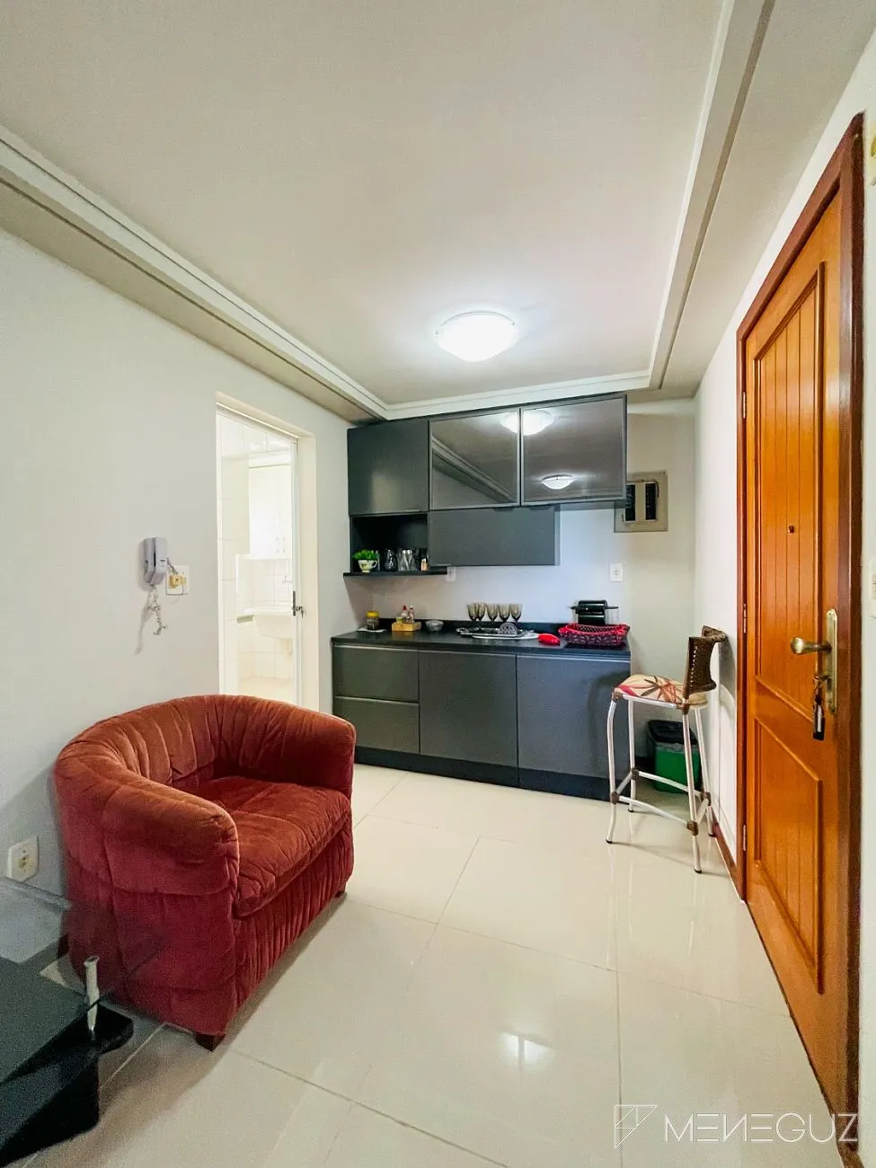 Imagem APARTAMENTO 3 QUARTOS DE FRENTE TOTAL PARA O MAR DA PRAIA DO MORRO, TOTALMENTE MOBILIADO