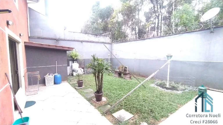 Imagem (PERMUTA) Sobrado em condomínio 03 quartos c/suíte, 03 vagas no Santa Cândida em Curitiba PR