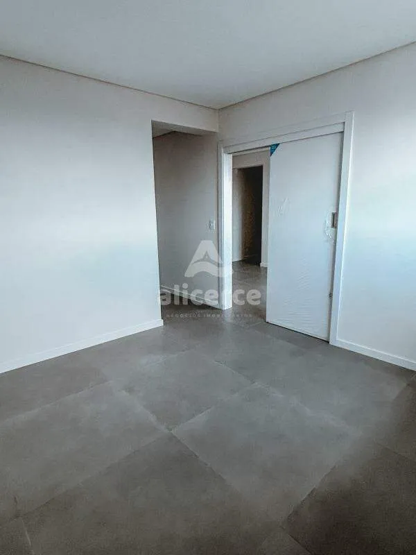 Imagem Apartamento vista mar l 2 dormitórios, 1 suíte l 73,32m² l Ipiranga - São José/SC