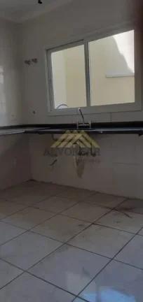 Imagem Sobrado à Venda 3 Dormitórios | 3 Min da Av. Sabará!
