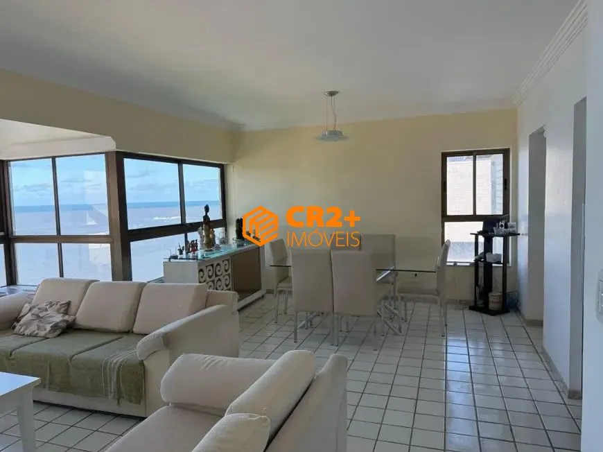 Imagem Vendo excelente apartamento beira mar de Candeias com 3 quartos e 2 vagas de gar