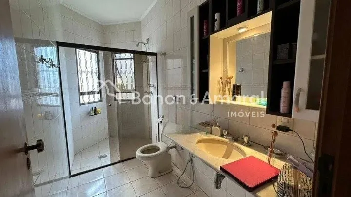 Imagem Casa estilo sobrado, com 3 quartos, 1 suíte, na Cidade Universitária em Campinas - SP