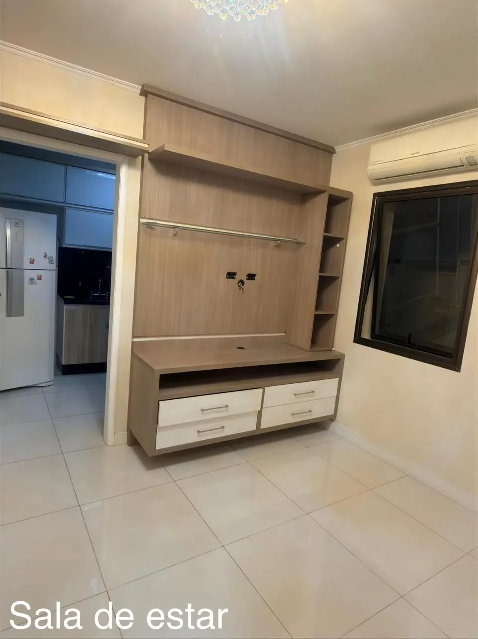 Imagem Apartamento de 2 quartos, suíte e 1 vaga de garagem no bairro Menino Deus em POA