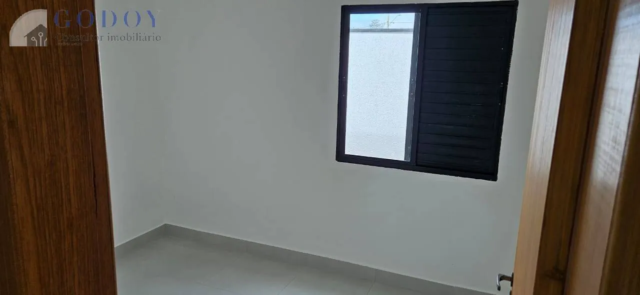 Imagem Casa Térrea com Pé-Direito Alto e Área Gourmet no Bosque da Imperatriz