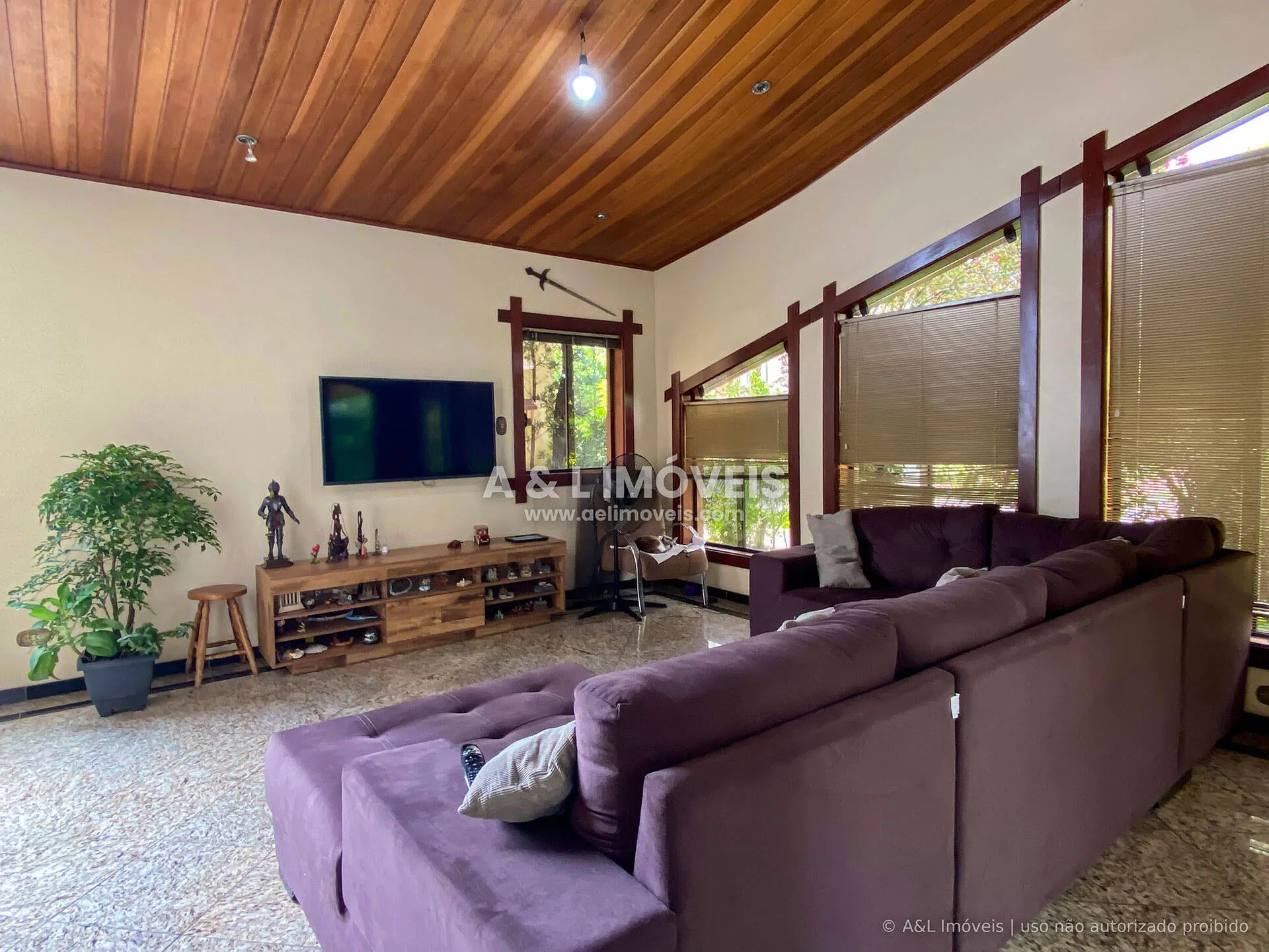 Imagem Casa à venda no Taubaté Village | 6 dormitórios e espaço gourmet