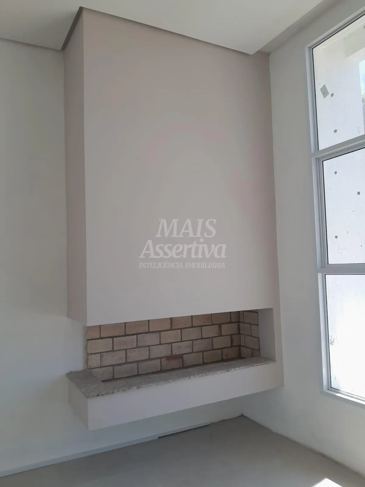 Imagem Excelente casa a venda localizada no centro de Tramandaí/RS - 2 dormitórios