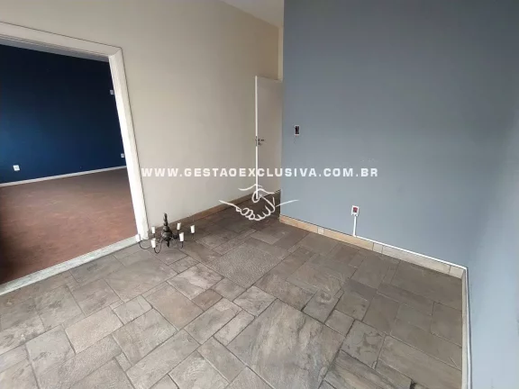 Imagem SOBRADO CENTRO ITATIBA SALÃO COMERCIAL e 4 DORM 464m² ÁREA ÚTIL