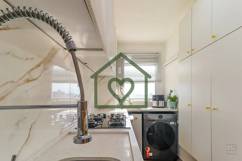 Imagem Apresentamos uma oportunidade única de adquirir um incrível apartamento no coração de Porto Aleg...
