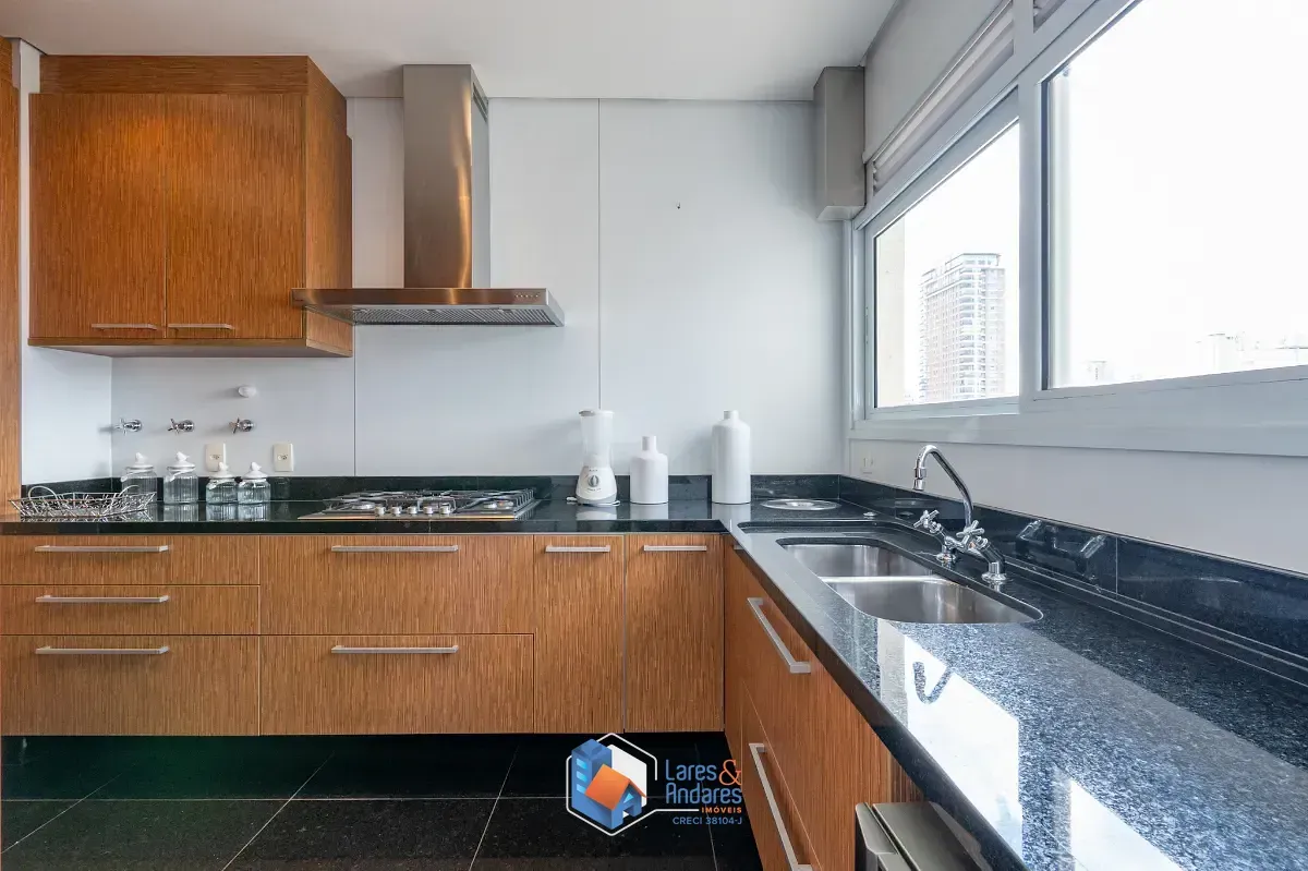 Imagem Apartamento para venda em Vila Nova Conceição com 3 quartos, sendo 3 suítes, 180m²